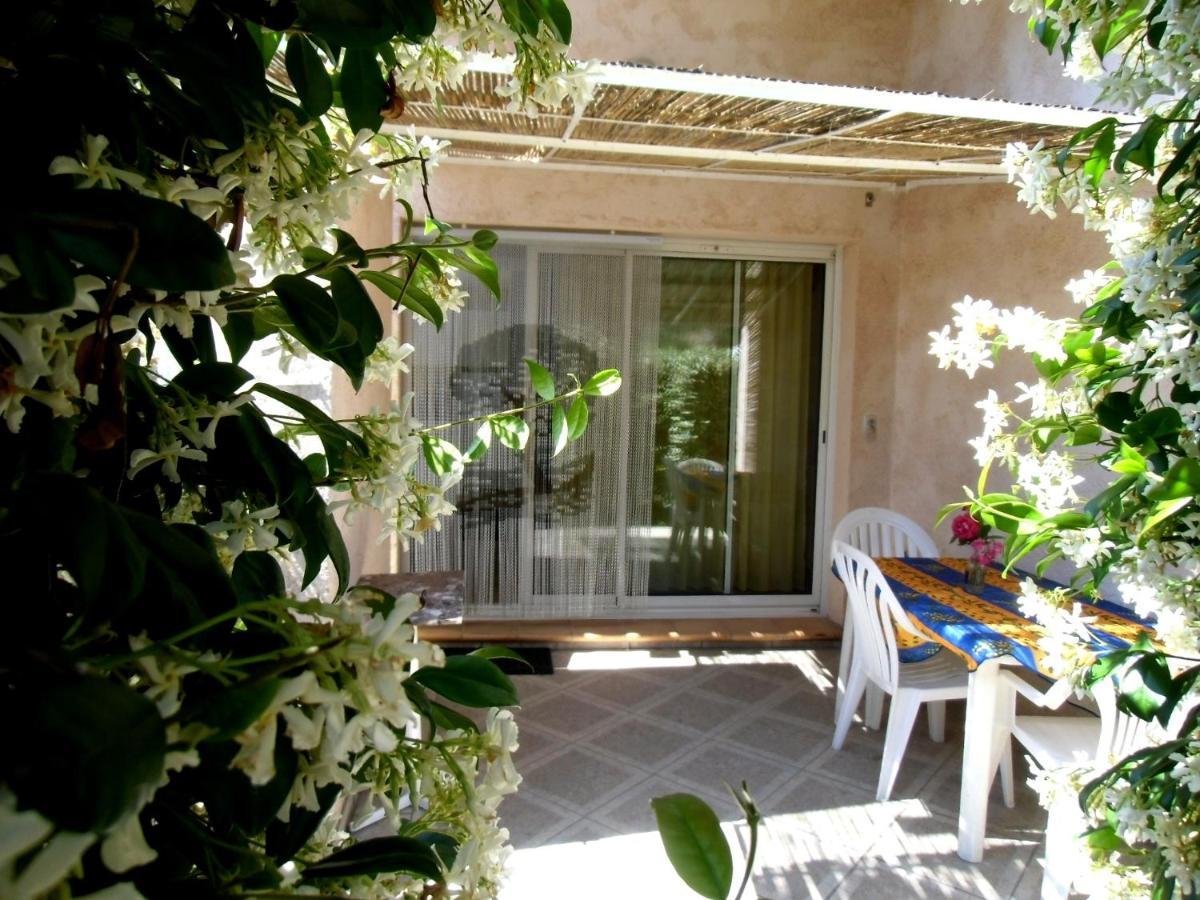 la Soleiade Gites 2à4 pers au Lac de Saint-Cassien proximité Cannes Mandelieu la Napoule Frejus St Raphael Montauroux Exterior foto
