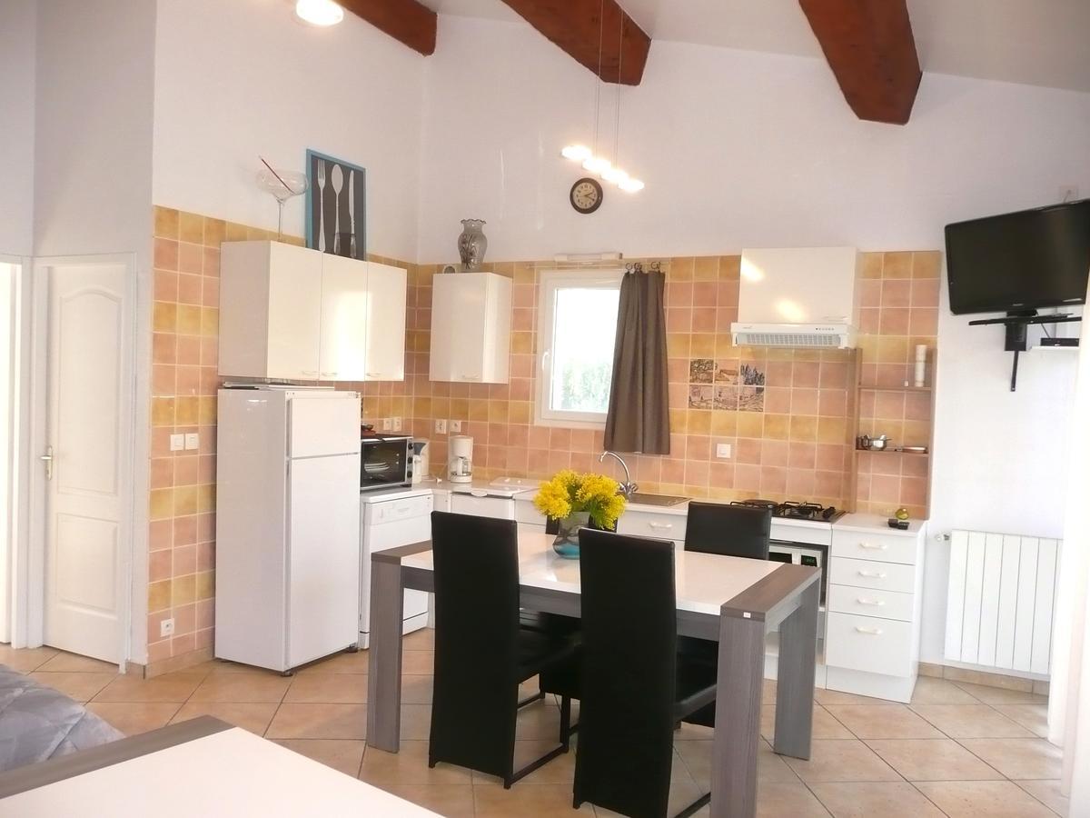 la Soleiade Gites 2à4 pers au Lac de Saint-Cassien proximité Cannes Mandelieu la Napoule Frejus St Raphael Montauroux Exterior foto